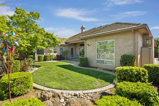 2735 Bristol Ln, Lodi, CA 95242