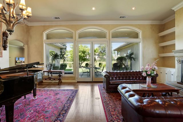 2735 Bristol Ln, Lodi, CA 95242