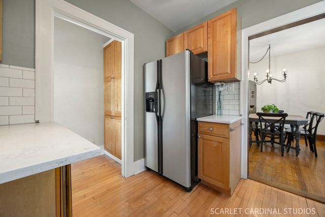335 E Madison Avenue, Wheaton, IL 60187