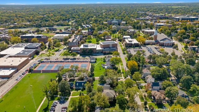 335 E Madison Avenue, Wheaton, IL 60187