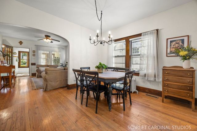 335 E Madison Avenue, Wheaton, IL 60187
