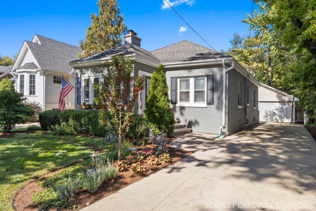 335 E Madison Avenue, Wheaton, IL 60187 — photo 2