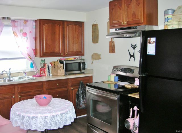 1907 E Chandler Avenue, Evansville, IN 47714