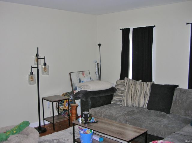 1907 E Chandler Avenue, Evansville, IN 47714