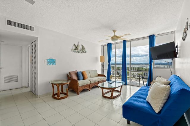5349 AVENIDA ISLA VERDE 1801, Carolina, PR 00979