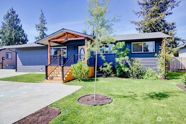 1113 Curtis Street, Burlington, WA 98233