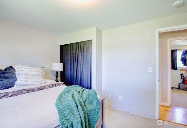 1113 Curtis Street, Burlington, WA 98233