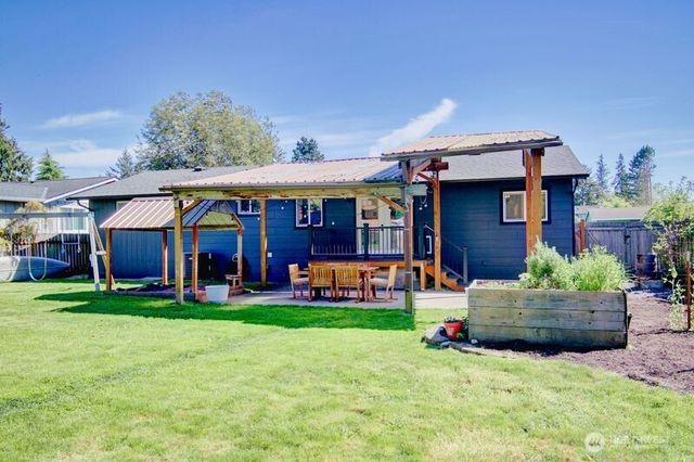 1113 Curtis Street, Burlington, WA 98233