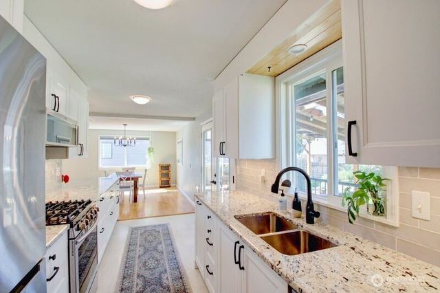 1113 Curtis Street, Burlington, WA 98233