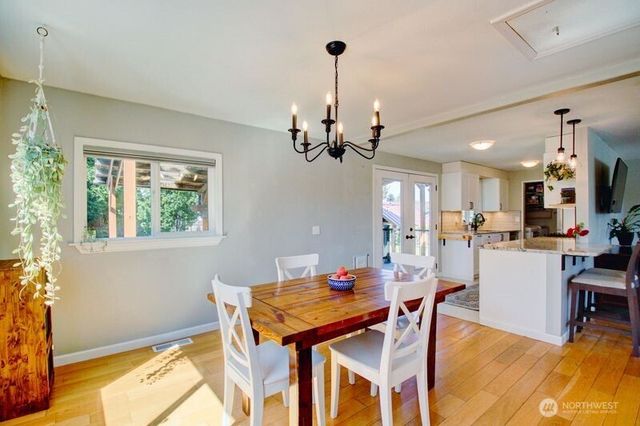 1113 Curtis Street, Burlington, WA 98233