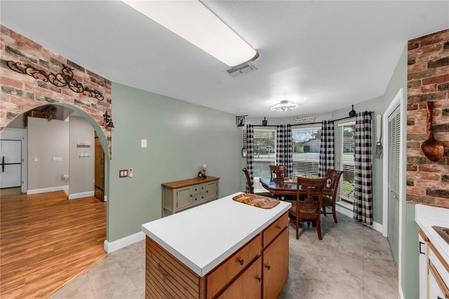 1910 HIGH GLEN COURT N, Lakeland, FL 33813