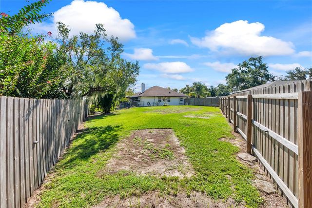 1910 HIGH GLEN COURT N, Lakeland, FL 33813
