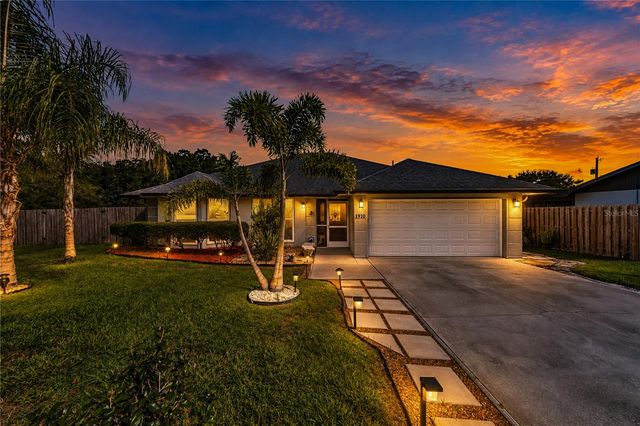 1910 HIGH GLEN COURT N, Lakeland, FL 33813