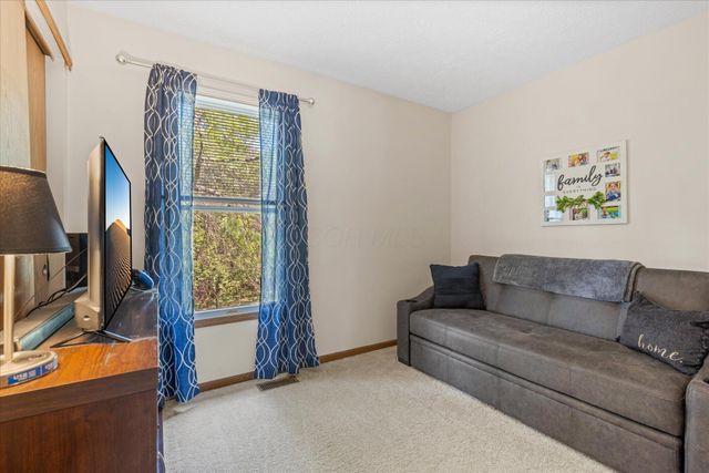 2719 Fernwood Avenue, Lancaster, OH 43130