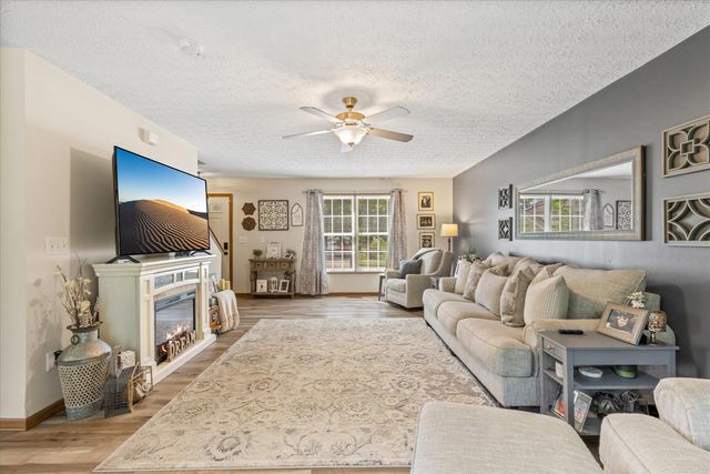 2719 Fernwood Avenue, Lancaster, OH 43130