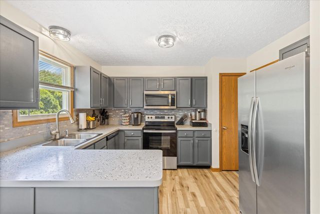 2719 Fernwood Avenue, Lancaster, OH 43130