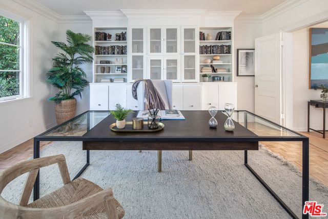 712 Walden Drive, Beverly Hills, CA 90210