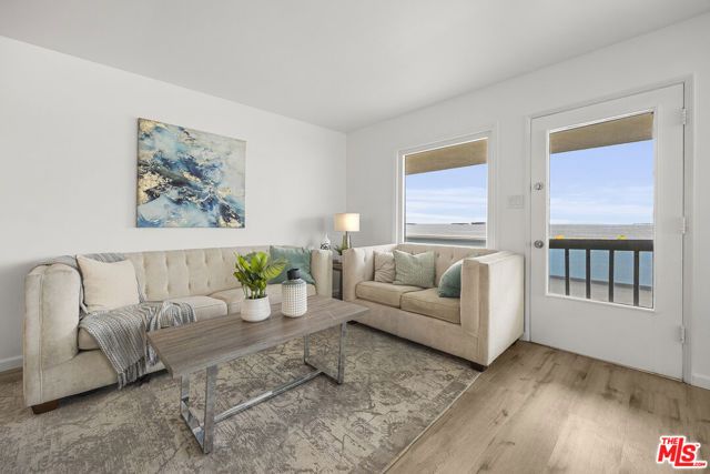 22 5th Place, Long Beach, CA 90802