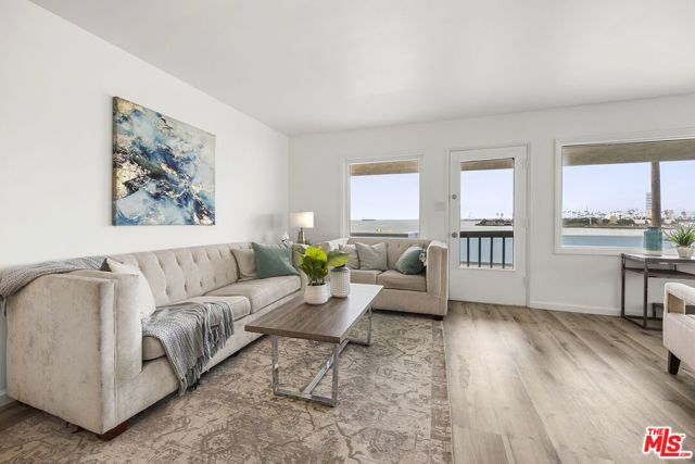 22 5th Place, Long Beach, CA 90802