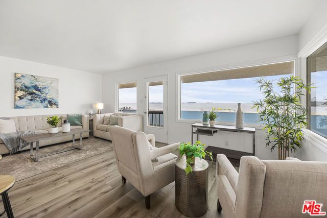 22 5th Place, Long Beach, CA 90802