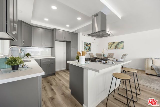 22 5th Place, Long Beach, CA 90802