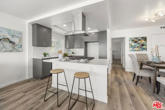 22 5th Place, Long Beach, CA 90802