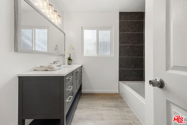 22 5th Place, Long Beach, CA 90802
