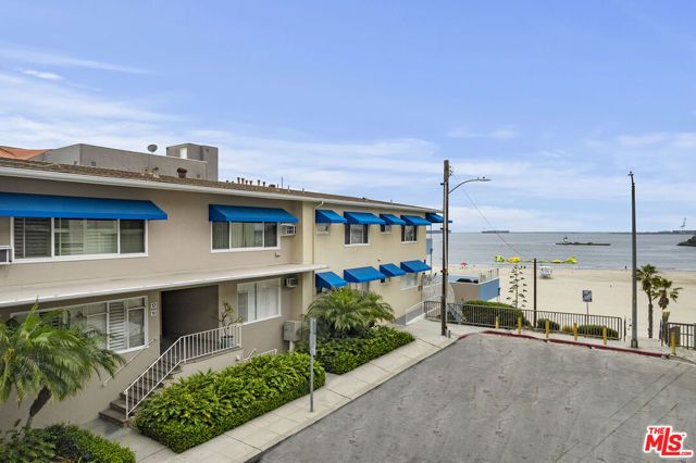 22 5th Place, Long Beach, CA 90802