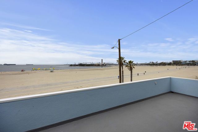 22 5th Place, Long Beach, CA 90802