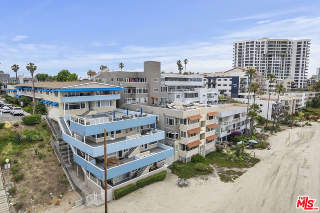 22 5th Place, Long Beach, CA 90802