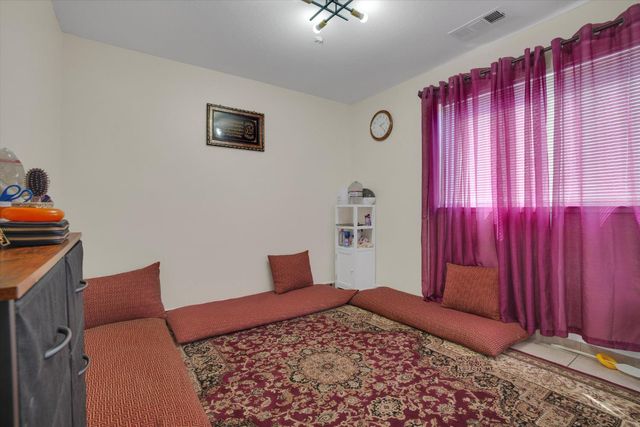 1227 Windsor Ct, Turlock, CA 95380