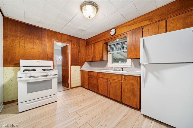 2335 Greensburg Road, North Canton, OH 44720