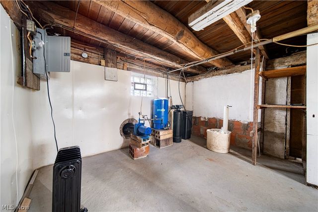 2335 Greensburg Road, North Canton, OH 44720