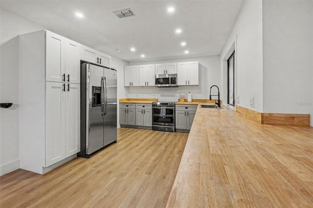 6403 LAKELAND HIGHLANDS ROAD, Lakeland, FL 33813