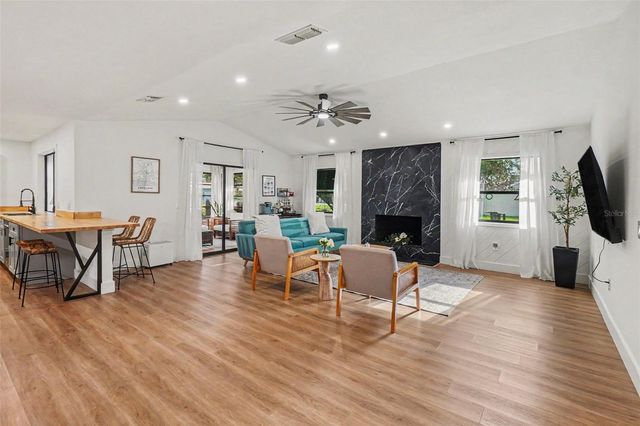 6403 LAKELAND HIGHLANDS ROAD, Lakeland, FL 33813