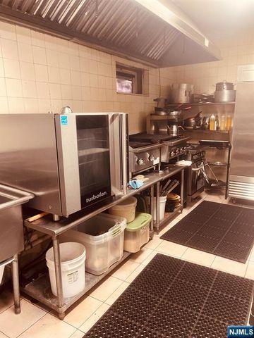 169 Anderson Avenue, Fairview, NJ 07022