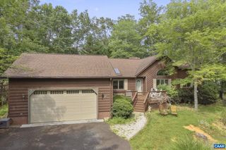 12 WOODLAWN DR, Palmyra, VA 22963
