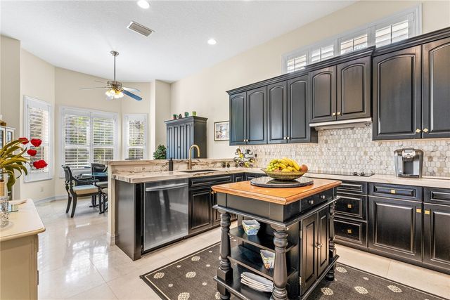 1213 River Wind Circle, Vero Beach, FL 32967