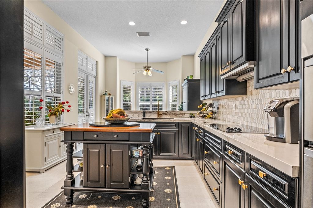 1213 River Wind Circle, Vero Beach, FL 32967