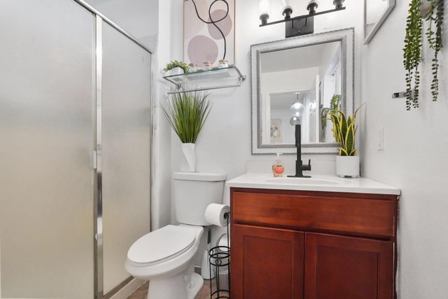 19181 Frank Ct, Woodbridge, CA 95258