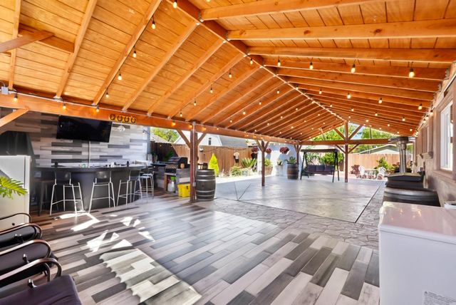 19181 Frank Ct, Woodbridge, CA 95258