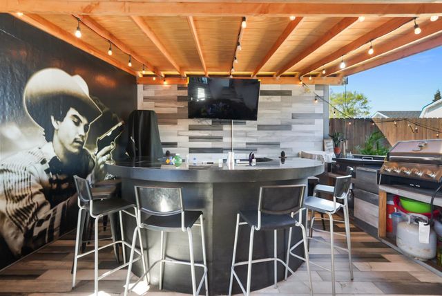 19181 Frank Ct, Woodbridge, CA 95258