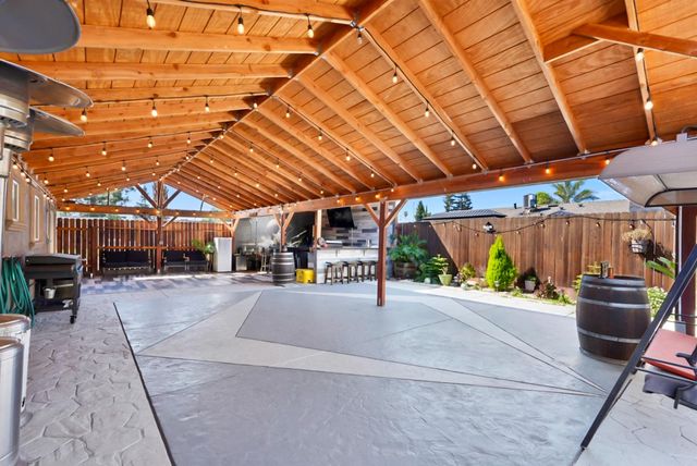 19181 Frank Ct, Woodbridge, CA 95258