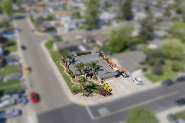 19181 Frank Ct, Woodbridge, CA 95258