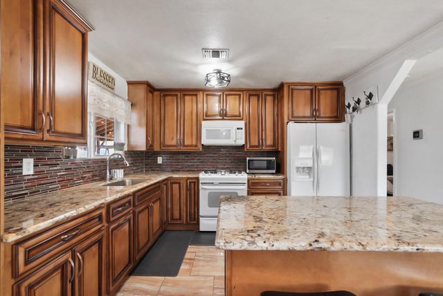 19181 Frank Ct, Woodbridge, CA 95258