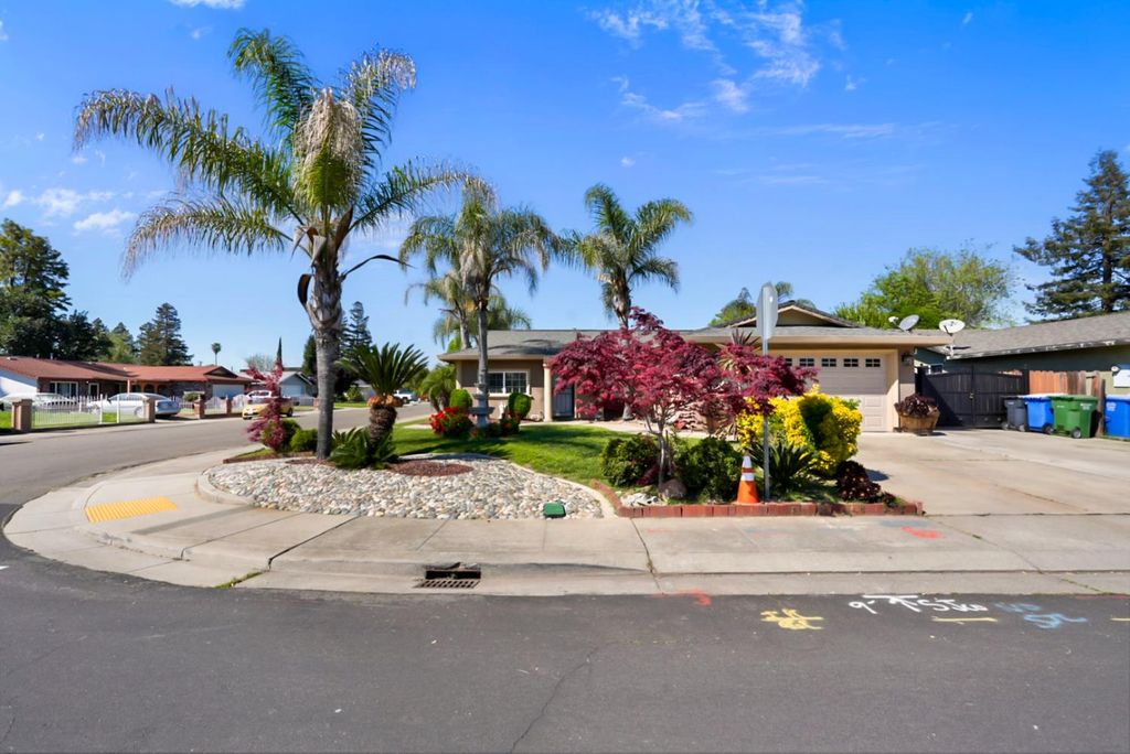 19181 Frank Ct, Woodbridge, CA 95258