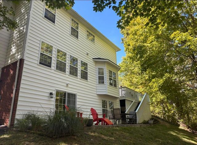 2375 Cross Creek Court, Lewis Center, OH 43035