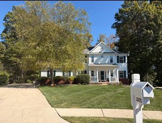 2375 Cross Creek Court, Lewis Center, OH 43035