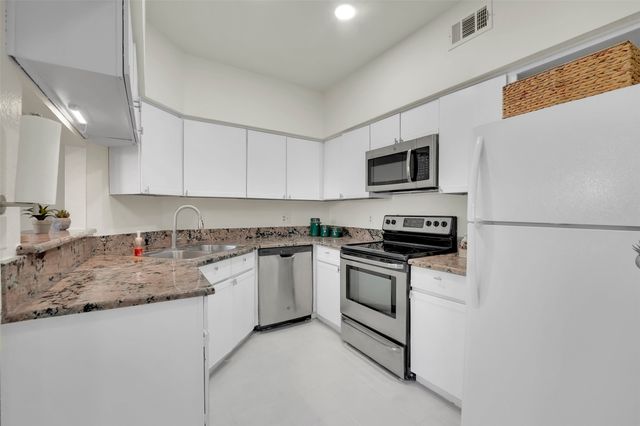 1700 Amelia Court 312, Plano, TX 75075