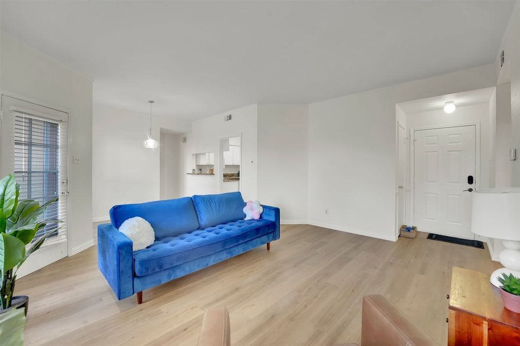 1700 Amelia Court 312, Plano, TX 75075